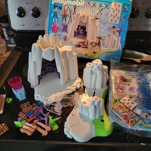 Playmobil Magic 9470 Crystal Diamond Hideout , No figures or Animals Included
